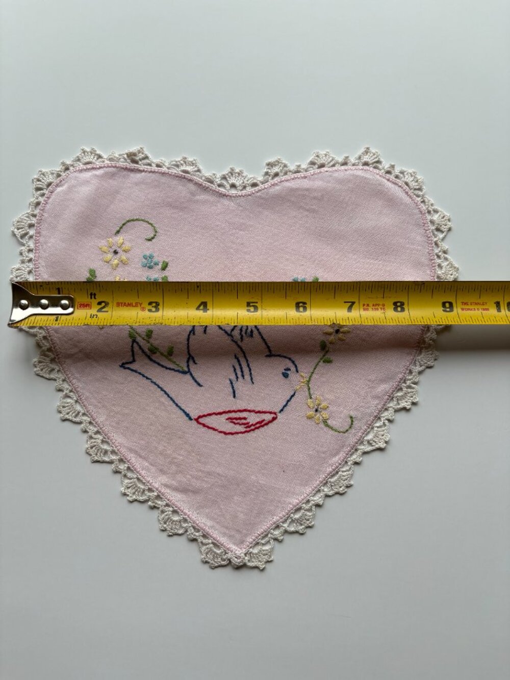 Vintage Vanity/Dresser Doily Set - Picture 5 of 5